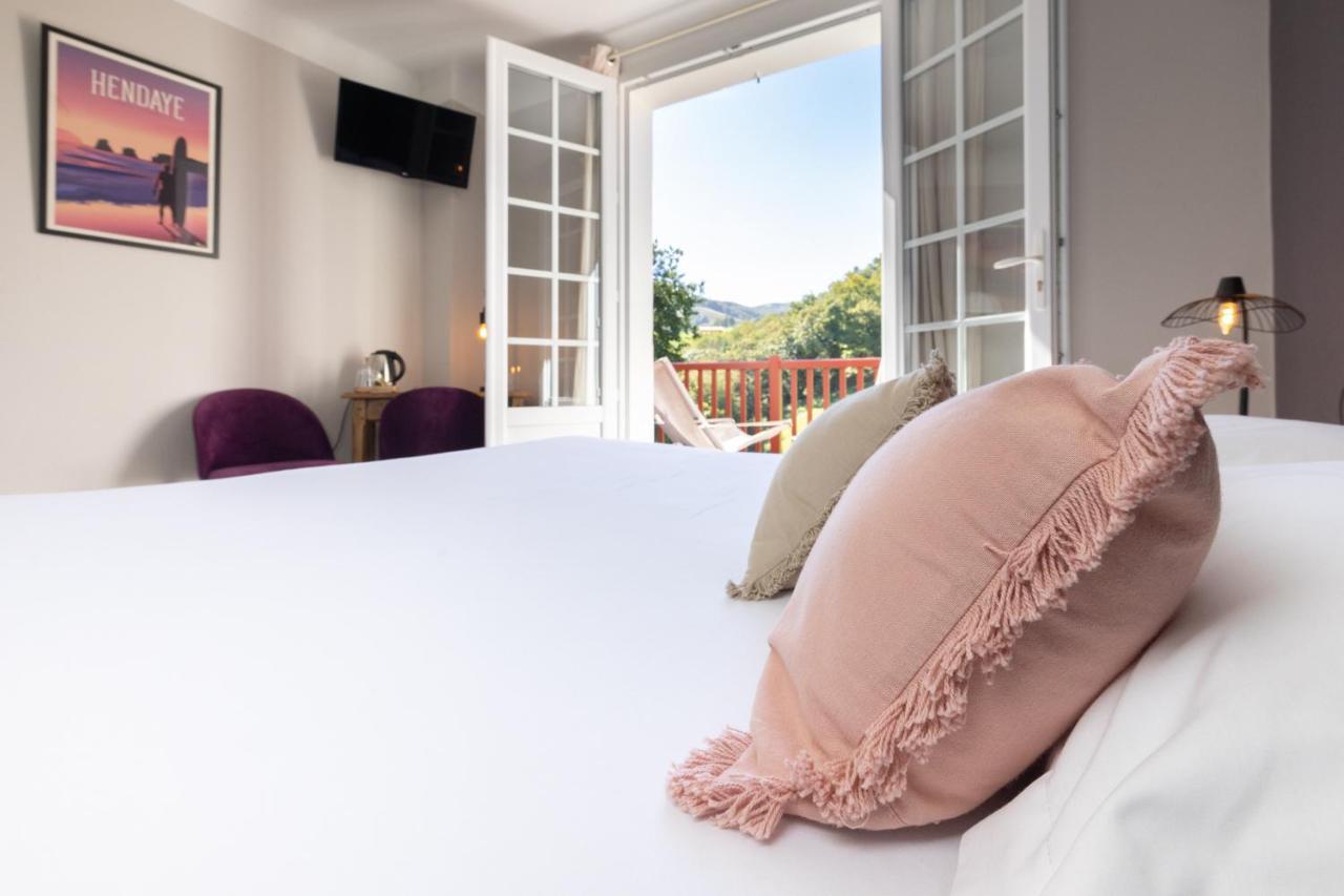 Logis Hotel St Sylvestre Aldudes 外观 照片