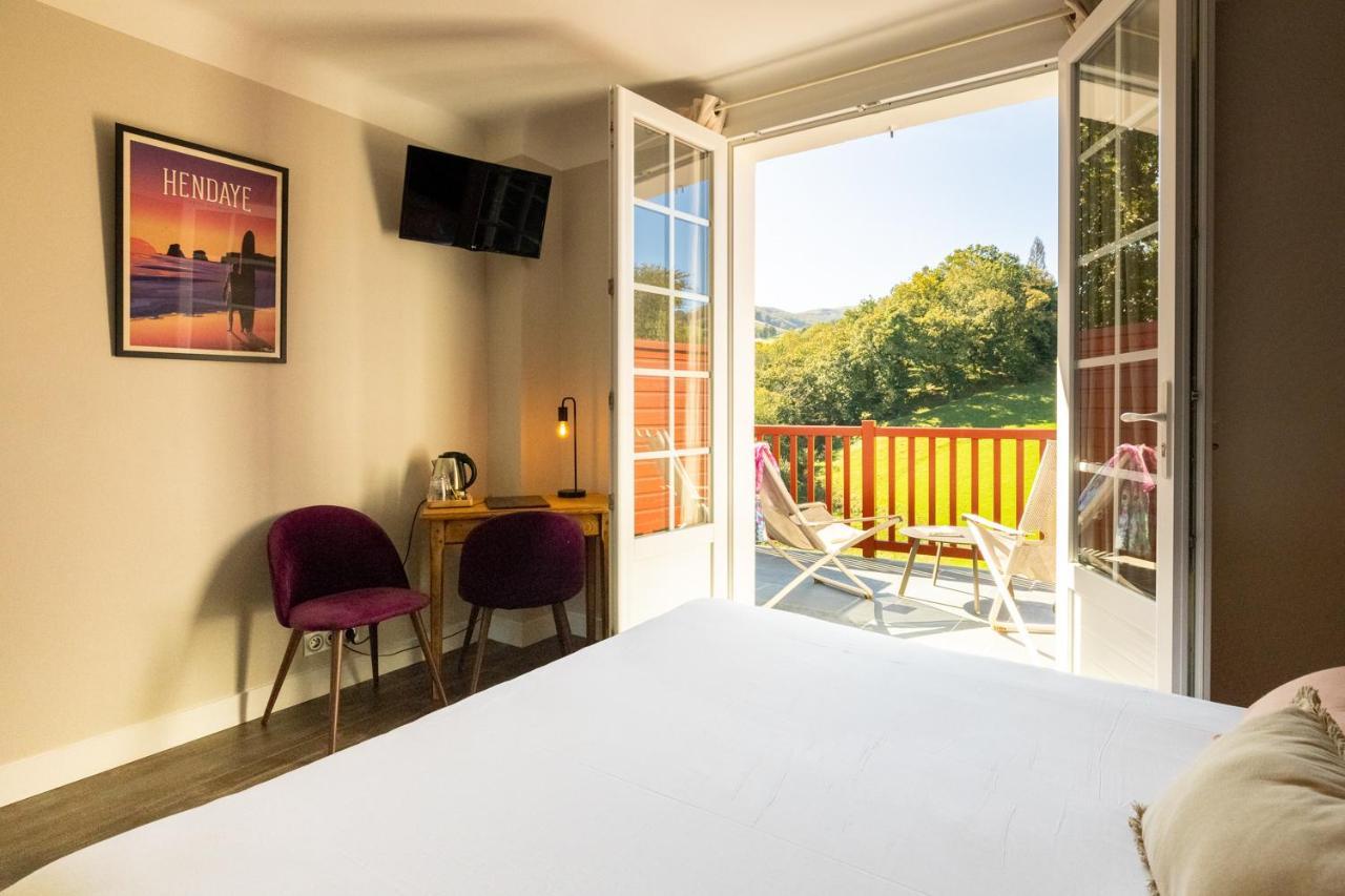 Logis Hotel St Sylvestre Aldudes 外观 照片