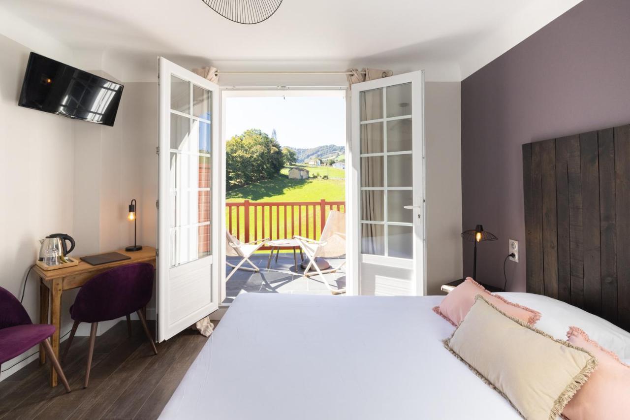 Logis Hotel St Sylvestre Aldudes 外观 照片