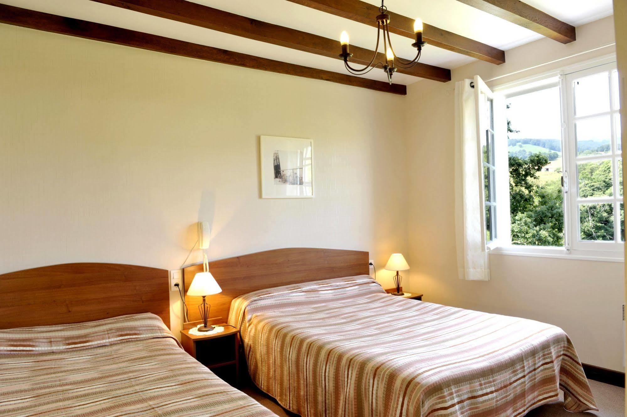 Logis Hotel St Sylvestre Aldudes 外观 照片